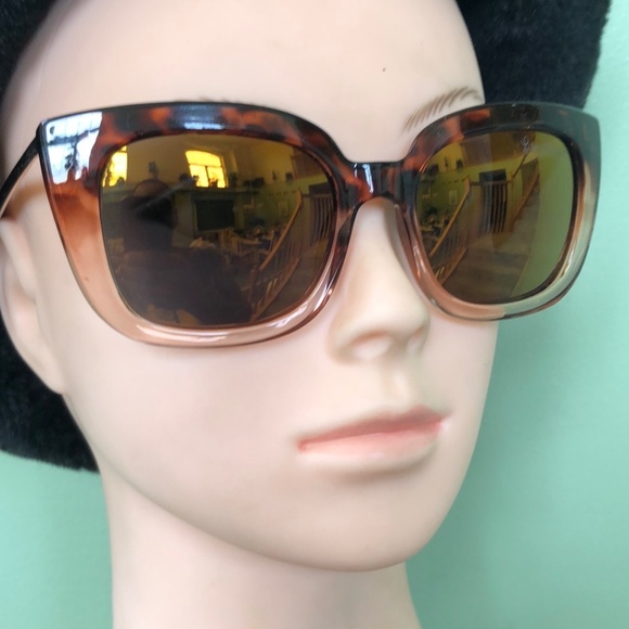 Lilly Pulitzer Polarized Sunglasses main image 4